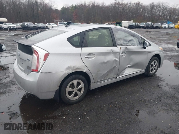 2012 Toyota Prius One with VIN JTDKN3DU5C5396667, listed as a IAAI auction lot 40961968 with 204,069 mi miles and . Bid and sale history available at carsss.com. Image 4.