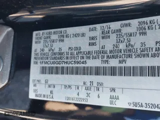 2017 Ford Escape SE with VIN 1FMCU0GD7HUC59045, listed as a IAAI auction lot 41304143 with 125,809 mi miles. Bid and sale history available at carsss.com. Image 9.