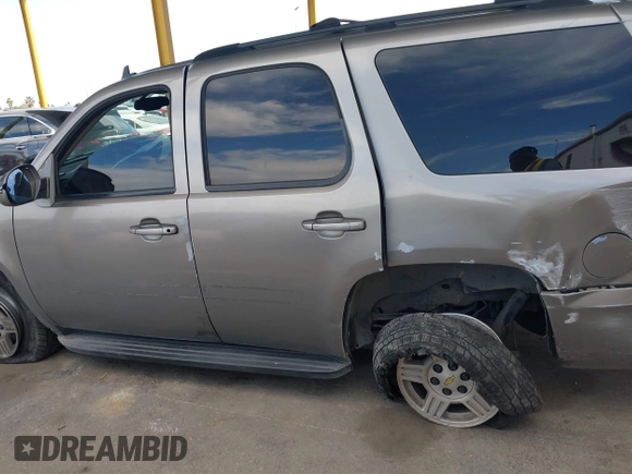 2007 Chevrolet Tahoe LS with VIN 1GNFC13C97R278535, listed as a IAAI auction lot 42008667 with 175,671 mi miles and . Bid and sale history available at DreamBid. Image 14.