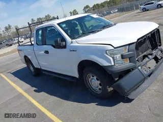 2015 Ford F-150 XLT with VIN 1FTEX1E89FKD93063, listed as a IAAI auction lot 41802552 with 173,610 mi miles. Bid and sale history available at carsss.com. Image 1.