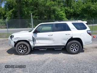 2021 Toyota 4Runner TRD Off Road Premium with VIN JTERU5JR5M5903979, listed as a IAAI auction lot 42268913 with 34,094 mi miles and . Bid and sale history available at DreamBid. Image 14.