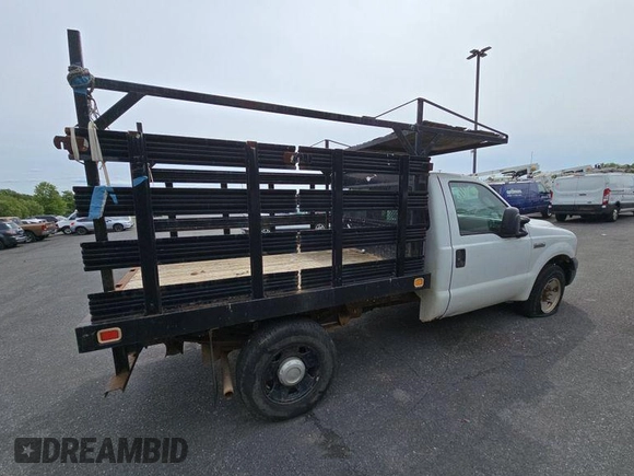 2007 Ford F-250 with VIN 1FDNF20557EA47058, listed as a IAAI auction lot 42631275 with 40,425 mi miles and . Bid and sale history available at DreamBid. Image 16.