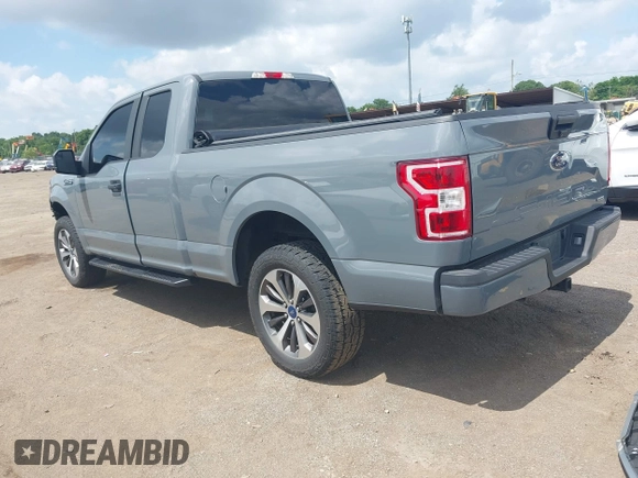 2020 Ford F-150 XL z VIN 1FTEX1EP0LKF35089, wystawiony jako IAAI lot #42657401 z przebiegiem 65 347 mil mil oraz . Historia ofert i sprzedaży dostępna na DreamBid. Obrazek 3.