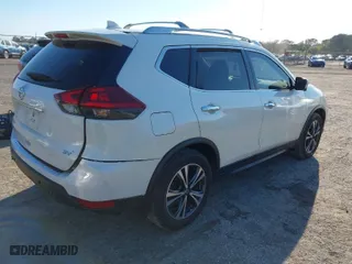 2019 Nissan Rogue SV with VIN JN8AT2MTXKW250958, listed as a IAAI auction lot 41661277 with 68,851 mi miles. Bid and sale history available at carsss.com. Image 4.
