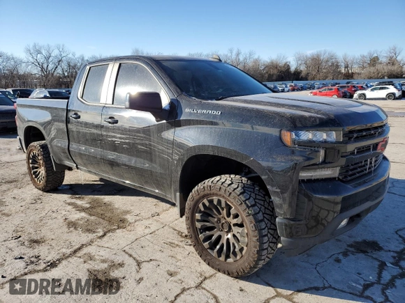 2019 Chevrolet Silverado 1500 RST with VIN 1GCRWDED0KZ231326, listed as a Copart auction lot 45497815 with 97,960 mi miles and Salvage Title. Bid and sale history available at carsss.com. Image 4.