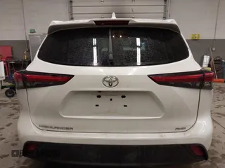 2020 Toyota Highlander L z VIN 5TDCZRBH7LS023951, wystawiony jako IAAI lot #41558271 z przebiegiem 42 943 mil mil oraz . Historia ofert i sprzedaży dostępna na DreamBid. Obrazek 16.