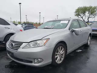 2012 Lexus ES 330 z VIN JTHBK1EG3C2489189, wystawiony jako IAAI lot #42174140 z przebiegiem 112 394 mil mil oraz . Historia ofert i sprzedaży dostępna na DreamBid. Obrazek 17.