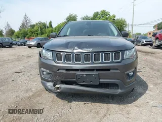 2017 Jeep Compass Latitude with VIN 3C4NJDBBXHT666385, listed as a IAAI auction lot 40236415 with 110,643 mi miles and . Bid and sale history available at carsss.com. Image 12.