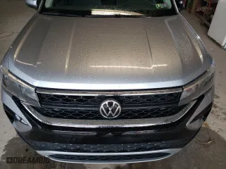 2022 Volkswagen Taos SE with VIN 3VVWX7B29NM050642, listed as a Copart auction lot 70037692 with 0 mi miles. Bid and sale history available at carsss.com. Image 12.