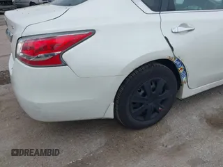 2015 Nissan Altima 2.5 S with VIN 1N4AL3AP1FC427662, listed as a IAAI auction lot 42183863 with 106,147 mi miles. Bid and sale history available at carsss.com. Image 13.