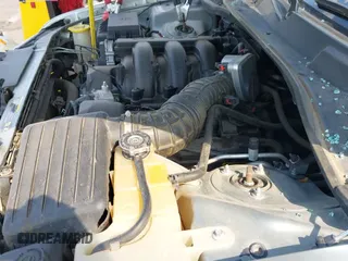 2005 Chrysler 300 300 z VIN 2C3JA43R95H140865, wystawiony jako IAAI lot #43090050 z przebiegiem 88 466 mil mil oraz . Historia ofert i sprzedaży dostępna na DreamBid. Obrazek 19.