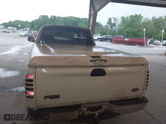 1997 Ford F-150 XL with VIN 1FTDX1861VNA65140, listed as a IAAI auction lot 42086211 with 412,065 mi miles. Bid and sale history available at carsss.com. Image 6.