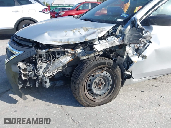 2014 Nissan Altima SV with VIN 1N4AL3AP8EN377619, listed as a IAAI auction lot 42109120 with 187,938 mi miles and . Bid and sale history available at carsss.com. Image 6.