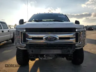2019 Ford F-350 XL с VIN 1FT8W3DT1KED75263, выставлен на аукционе Copart как лот 82898524 с пробегом 131 107 миль миль и Списание • Salvage title. История ставок и продаж доступна на DreamBid. Изображение 5.