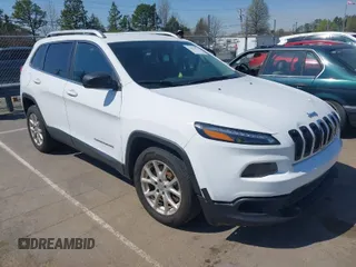 2015 Jeep Cherokee Latitude with VIN 1C4PJLCB1FW531160, listed as a IAAI auction lot 41913177 with 143,594 mi miles and . Bid and sale history available at carsss.com. Image 1.