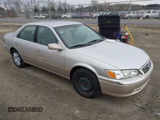 2001 Toyota Camry CE with VIN 4T1BG22K51U046766, listed as a IAAI auction lot 41674202 with 148,581 mi miles. Bid and sale history available at carsss.com. Image 1.