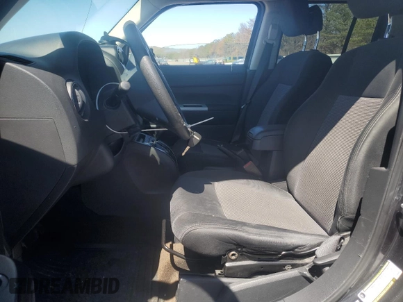 2014 Jeep Patriot Altitude с VIN 1C4NJPBA0ED534617, выставлен на аукционе Copart как лот 53613565 с пробегом 151 767 миль миль и Списание • Salvage title. История ставок и продаж доступна на DreamBid. Изображение 7.