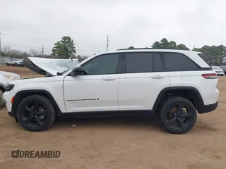 2023 Jeep Grand Cherokee Limited with VIN 1C4RJHBG6PC533640, listed as a IAAI auction lot 41499772 with Not provided miles and . Bid and sale history available at DreamBid. Image 14.