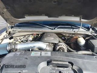 2005 Chevrolet Silverado 1500 LS with VIN 2GCEC19T651252136, listed as a IAAI auction lot 41579633 with 178,625 mi miles and . Bid and sale history available at DreamBid. Image 10.