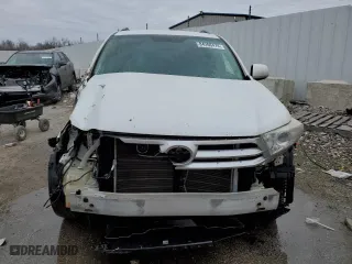 2011 Toyota Highlander with VIN 5TDZK3EHXBS044590, listed as a Copart auction lot 84206474 with 212,341 mi miles and Non Repairable. Bid and sale history available at carsss.com. Image 5.