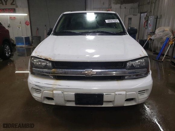 2004 Chevrolet TrailBlazer LT with VIN 1GNDT13S842328215, listed as a Copart auction lot 48947625 with 188,215 mi miles and Salvage Title. Bid and sale history available at carsss.com. Image 5.