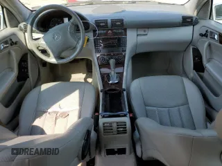 2005 Mercedes-Benz C 320 with VIN WDBRF64J95F557858, listed as a Copart auction lot 68310604 with 162,849 mi miles and Salvage Title. Bid and sale history available at DreamBid. Image 8.