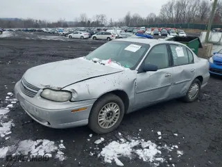 2005 Chevrolet Classic with VIN 1G1ND52F15M125574, listed as a IAAI auction lot 41554515 with 165,536 mi miles. Bid and sale history available at carsss.com. Image 2.