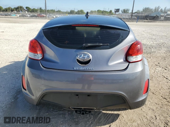 2016 Hyundai Veloster z VIN KMHTC6AD7GU300528, wystawiony jako Copart lot #57501955 z przebiegiem 72 437 mil mil oraz Szkoda całkowita • Salvage title. Historia ofert i sprzedaży dostępna na DreamBid. Obrazek 6.