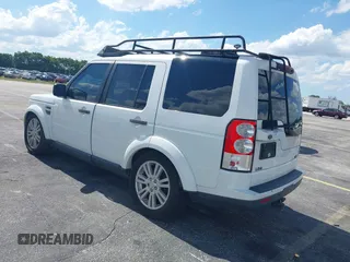 2011 Land Rover LR4 HSE z VIN SALAG2D47BA570625, wystawiony jako IAAI lot #42262798 z przebiegiem 131 107 mil mil oraz . Historia ofert i sprzedaży dostępna na DreamBid. Obrazek 3.