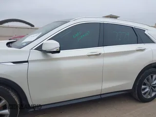 2021 Infiniti QX50 Essential z VIN 3PCAJ5CA0MF102828, wystawiony jako IAAI lot #41520222 z przebiegiem 66 264 mil mil oraz . Historia ofert i sprzedaży dostępna na DreamBid. Obrazek 14.