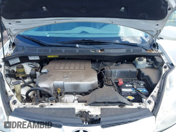 2010 Toyota Sienna XLE with VIN 5TDYK4CC7AS291119, listed as a IAAI auction lot 41742917 with 201,590 mi miles. Bid and sale history available at carsss.com. Image 10.