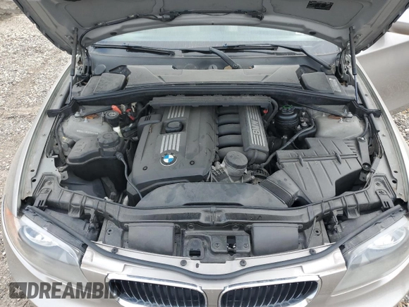 2008 BMW 1 Series 128i with VIN WBAUL73528VE88276, listed as a Copart auction lot 47272835 with 97,905 mi miles and Salvage title. Bid and sale history available at DreamBid. Image 11.