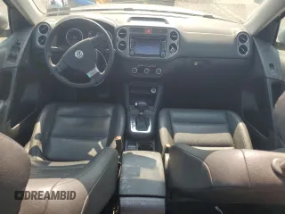 2010 Volkswagen Tiguan S with VIN WVGBV7AX5AW529484, listed as a Copart auction lot 62807895 with 135,197 mi miles and Salvage title. Bid and sale history available at DreamBid. Image 8.