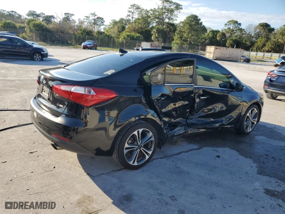 2016 Kia Forte EX with VIN KNAFX4A85G5480581, listed as a Copart auction lot 47047905 with 104,821 mi miles and Salvage Title. Bid and sale history available at carsss.com. Image 3.