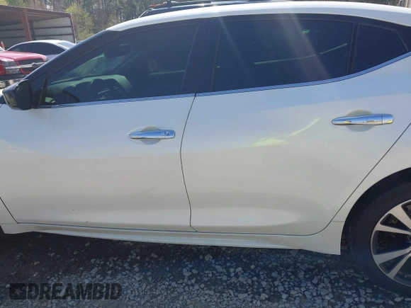 2016 Nissan Maxima SV with VIN 1N4AA6APXGC402994, listed as a IAAI auction lot 41741709 with 96,681 mi miles and . Bid and sale history available at DreamBid. Image 14.