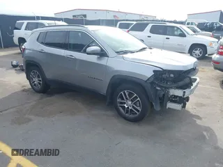 2020 Jeep Compass Latitude w/Sun/Safety Pkg with VIN 3C4NJCBB3LT257860, listed as a IAAI auction lot 41601408 with 72,364 mi miles. Bid and sale history available at carsss.com. Image 1.