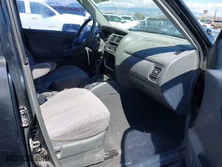 2001 Suzuki Grand Vitara JLX with VIN JS3TD62V414156342, listed as a IAAI auction lot 41762508 with 214,235 mi miles. Bid and sale history available at carsss.com. Image 5.