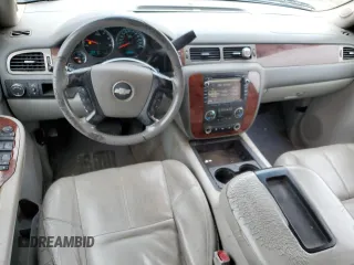 2009 Chevrolet Suburban 2LT z VIN 1GNFC26059R230783, wystawiony jako Copart lot #58545505 z przebiegiem 471 126 mil mil oraz Szkoda całkowita • Salvage title. Historia ofert i sprzedaży dostępna na DreamBid. Obrazek 8.