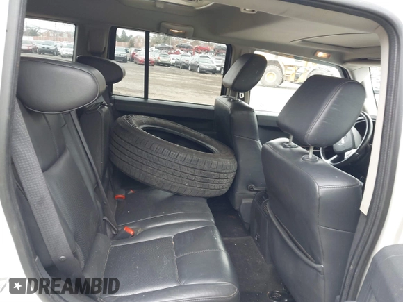 2008 Jeep Commander Limited with VIN 1J8HG58N58C236738, listed as a IAAI auction lot 41738525 with 130,740 mi miles. Bid and sale history available at carsss.com. Image 8.