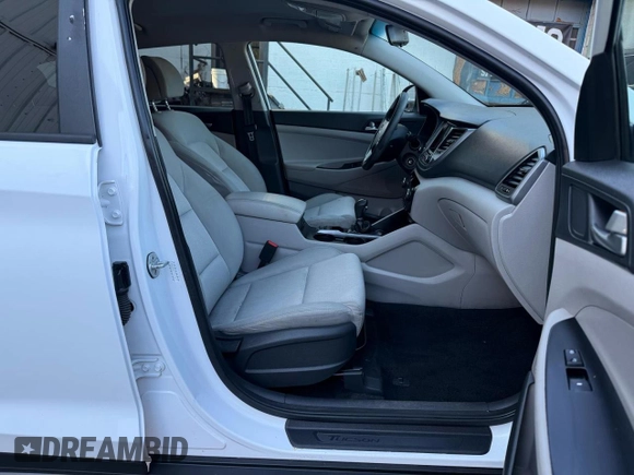 2018 Hyundai Tucson SEL with VIN KM8J3CA47JU747017, listed as a Copart auction lot 52831145 with 85,932 mi miles and Clean Title. Bid and sale history available at carsss.com. Image 5.