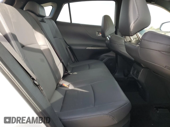 2024 Toyota Venza LE with VIN JTEAAAAH4RJ181828, listed as a Copart auction lot 73568204 with 5,977 mi miles and Salvage Title. Bid and sale history available at carsss.com. Image 12.