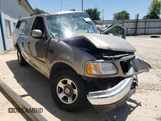 2001 Ford F-150 XL z VIN 1FTRX17L51NB34774, wystawiony jako Copart lot #46774942 z przebiegiem Nie podano mil oraz Nie do naprawy • Non repairable. Historia ofert i sprzedaży dostępna na DreamBid. Obrazek 1.