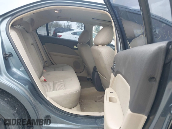 2011 Ford Fusion SE with VIN 3FAHP0HG5BR194971, listed as a IAAI auction lot 42038454 with 133,092 mi miles. Bid and sale history available at carsss.com. Image 8.
