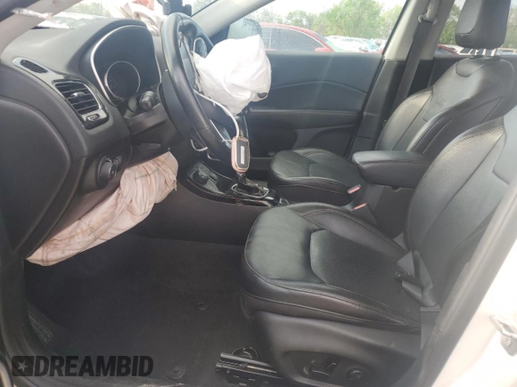 2020 Jeep Compass Limited z VIN 3C4NJDCB8LT157418, wystawiony jako Copart lot #54872465 z przebiegiem 71 023 mil mil oraz Szkoda całkowita • Salvage title. Historia ofert i sprzedaży dostępna na DreamBid. Obrazek 7.