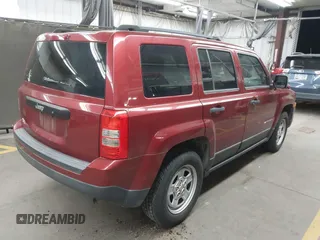 2015 Jeep Patriot Sport with VIN 1C4NJPBB3FD409993, listed as a IAAI auction lot 41847965 with 87,513 mi miles. Bid and sale history available at carsss.com. Image 4.