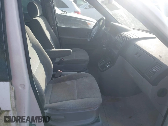 2005 Kia Sedona LX with VIN KNDUP132556755679, listed as a IAAI auction lot 41462364 with 79,031 mi miles. Bid and sale history available at carsss.com. Image 5.