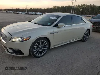 2018 Lincoln Continental Select with VIN 1LN6L9SK9J5610435, listed as a Copart auction lot 41444485 with 43,833 mi miles and Salvage Title. Bid and sale history available at carsss.com. Image 1.
