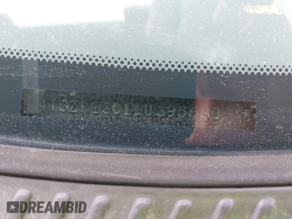 2001 Toyota Sienna LE with VIN 4T3ZF13C11U395630, listed as a IAAI auction lot 41743896 with 189,986 mi miles. Bid and sale history available at carsss.com. Image 9.