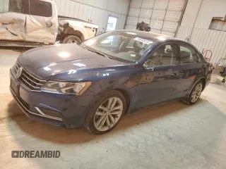 2019 Volkswagen Passat Wolfsburg Edition z VIN 1VWLA7A38KC012259, wystawiony jako Copart lot #44643615 z przebiegiem 119 878 mil mil oraz Czysty tytuł • Clean title. Historia ofert i sprzedaży dostępna na DreamBid. Obrazek 1.