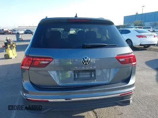 2024 Volkswagen Tiguan S с VIN 3VVRB7AX2RM053669, выставлен на аукционе IAAI как лот 41461526 с пробегом 33 358 миль миль и . История ставок и продаж доступна на DreamBid. Изображение 16.